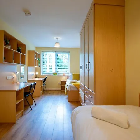 Apartment 131 - Spacious 2 Bed With Parking Galway