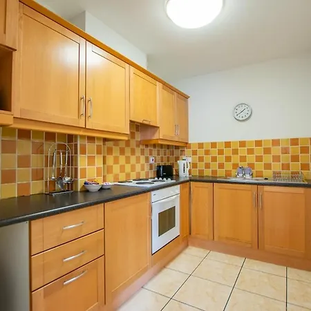 131 - Spacious 2br - Parking Appartement Galway
