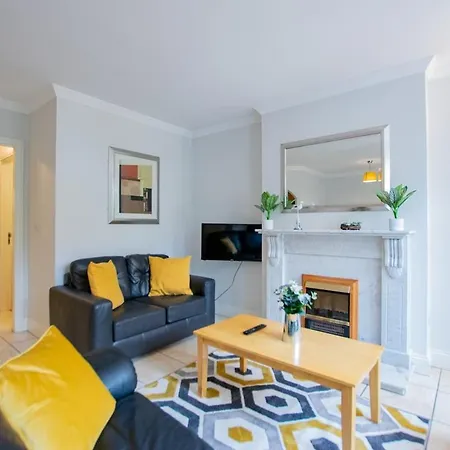 131 - Spacious 2br - Parking Galway