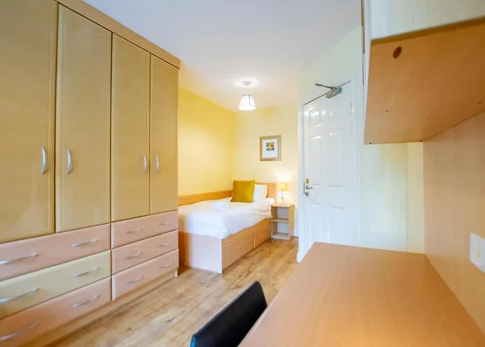 131 - Spacious 2 Bed With Parking ゴールウェイ