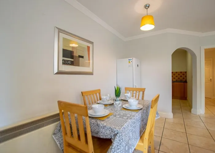 131 - Spacious 2 Bed With Parking Galway